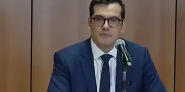 Correios vão estimular demissão de 15 mil funcionários até 2027